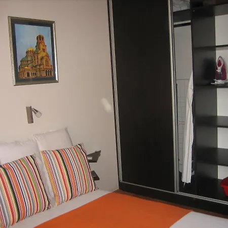 Guest house Near Subway Station. *